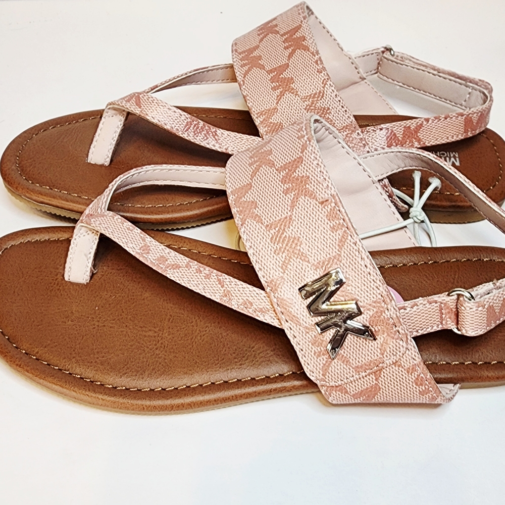 NEW Michael Kors Sydney Ann Blush Pink Sandals Youth Size 4 NWT